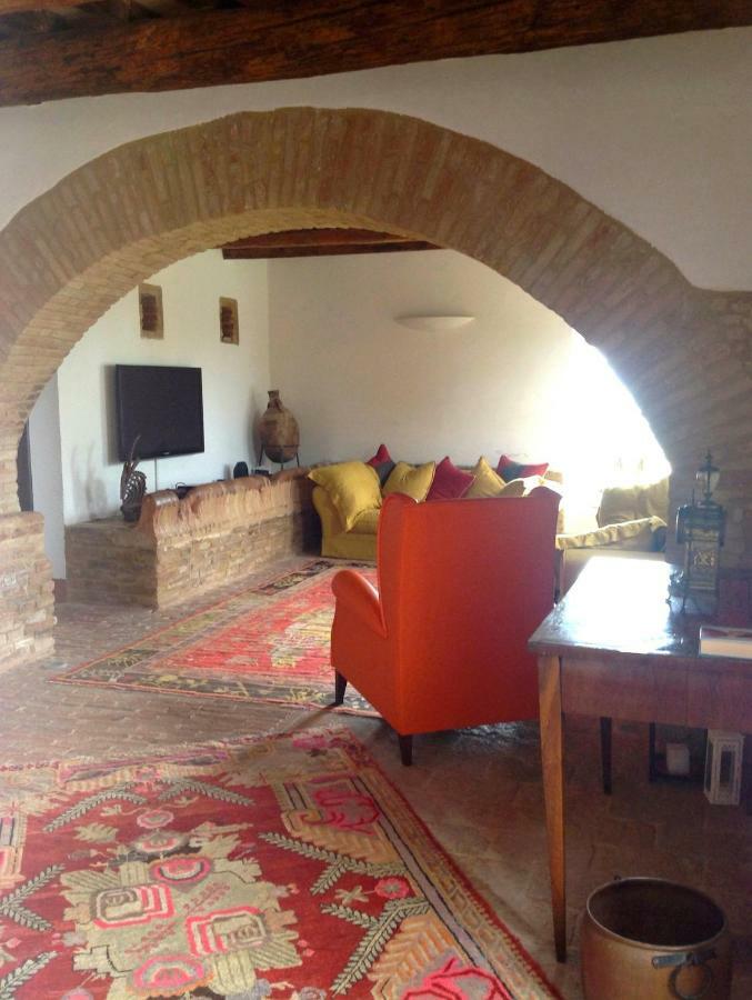 Bed and Breakfast L'Infinito Mombaroccio Exterior foto
